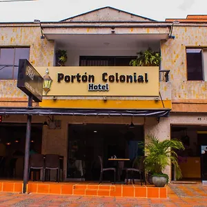 Hotel Porton Colonial